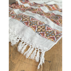 white-kullu-blanket-scarf-india-tribal-moskitoo-india-cult-shop-goa-hippie-mode-switzerland