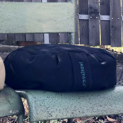 Yadeyoga-yoga-kissen-meditationskissen-bio-baumwolle-buchweizen-fuellung-schwarz