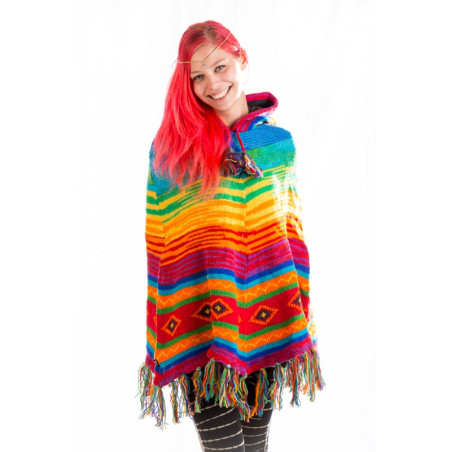 rainbow-poncho-wool-knitted-peru-longhood-design-moskitoo-india-kult