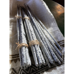 Shamanisches Räucherwerk aus Mexico. Copal Räucherstäbchen