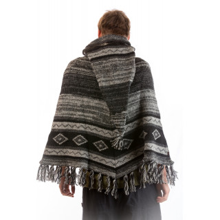 black-poncho-wool-knitted-peru-longhood-design-moskitoo-india-kult