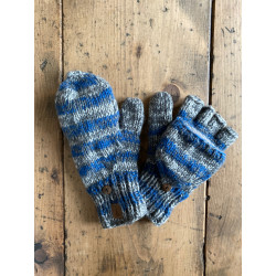 wool-gloves-knitted--sheepwool-stripe-blue-grey-unisex-gloves-no-finger-cap-moskitoo-india-kult