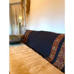 kullu-decke-schwarz-moskitoo-india-kult-wolle