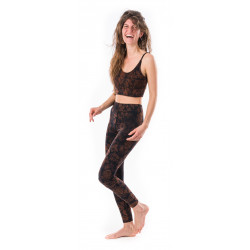 leggings-crop-top-Silence-sphere-brown-yoga-pants-natural-fiber-moskitoo-india-kult-fair-fashion-rorschach-schweiz