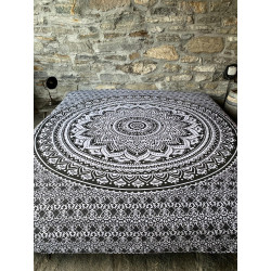 indisches-tuch-mandala-schwarz-moskitoo-india-kult-boho-rorschach