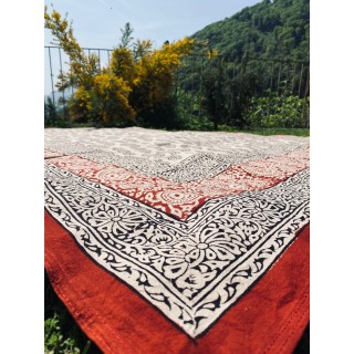 block-print-tuch-indien-schwarz-rot-dekoration-bettueberwurf-picknickdecke-wandbehang-moskitoo-india-kult