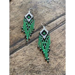 native-american-earrings-green-white-handmade-moskitoo-india-kult